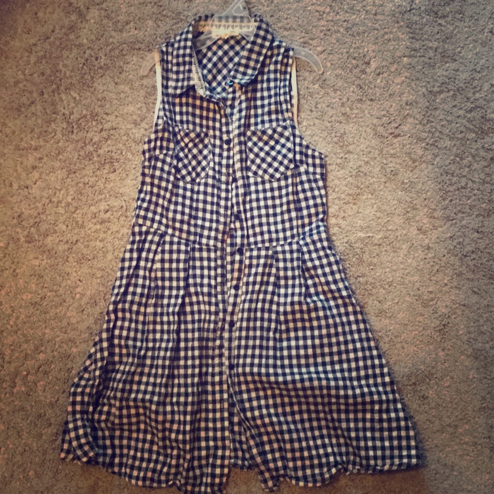 Hem & Thread Checkered Casual Dress